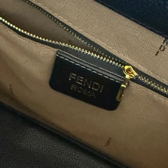 Gorgeous bag! Black hand or crossbody bag! Very large! Used once! - Picture 6 of 10